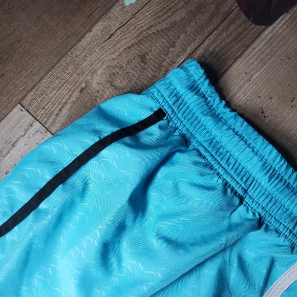 Fila Sport Blue Lined Women's Running Shorts Athletic Activewear Size Large EUC - Picture 10 of 16